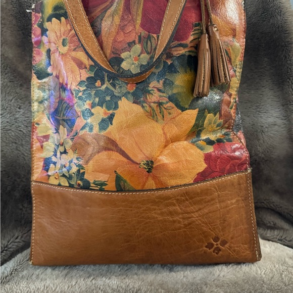 Patricia Nash | Tote bag and wallet - Picture 2 of 11